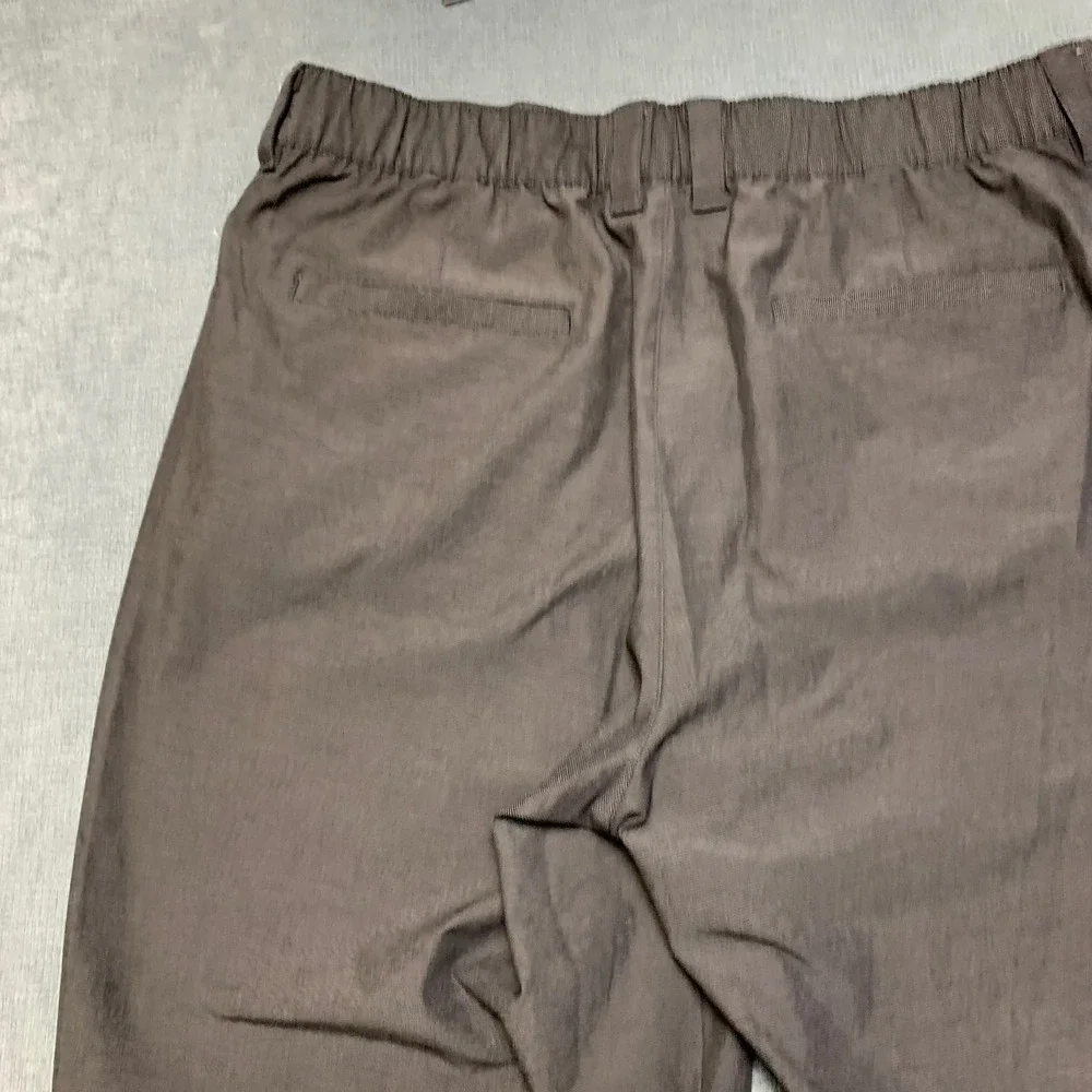Banana Republic Chino Shorts Mens 36 Black Flat Front Slash Pockets Streetwear